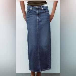Zara mid Rise Long Denim skirt